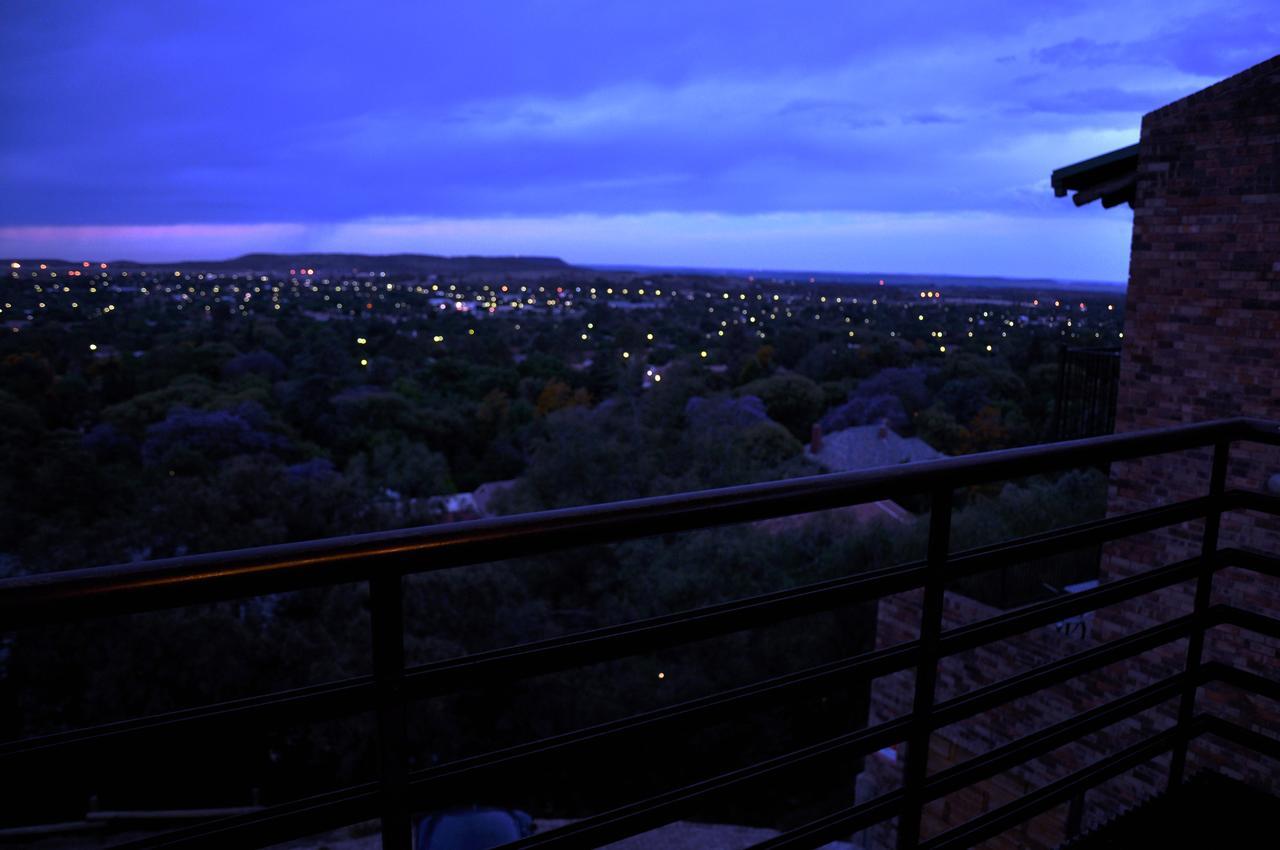 Franklin View Guesthouse Bloemfontein Bagian luar foto