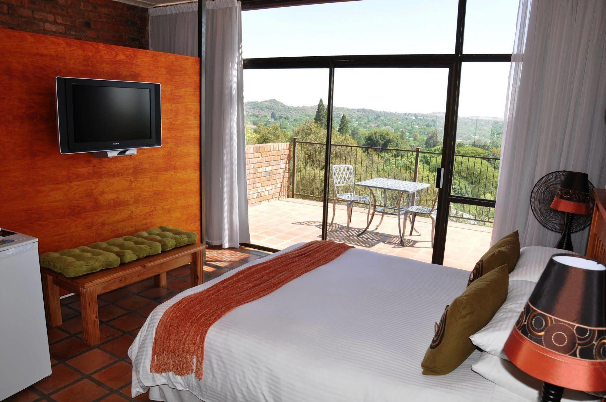Franklin View Guesthouse Bloemfontein Bagian luar foto